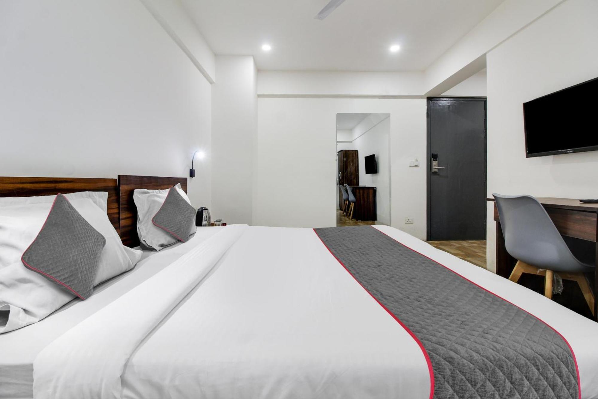 Super Oyo Townhouse 1237 Balewadi 호텔 Méribel Village 외부 사진